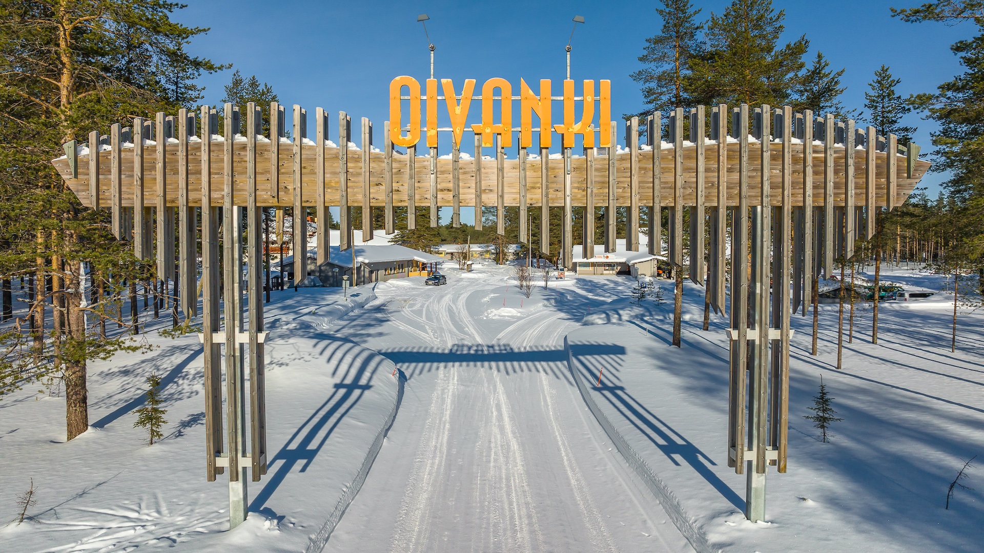 Talvinen sisäänkäynti Oivangin alueelle.